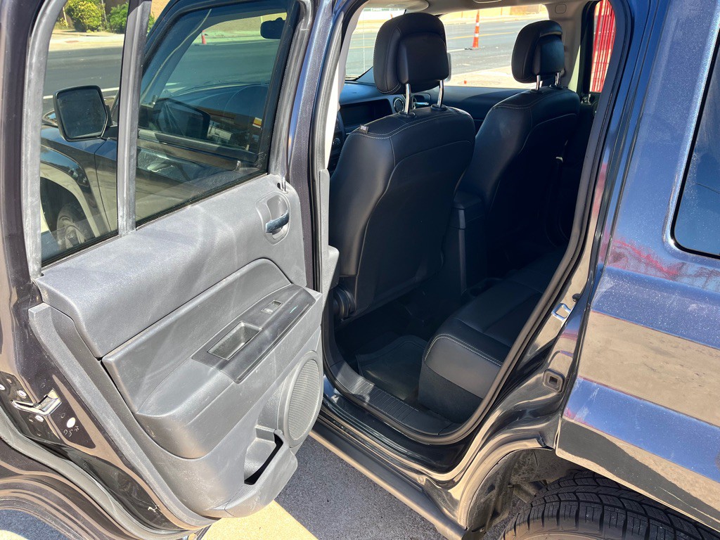 2015 Jeep Patriot Image 11