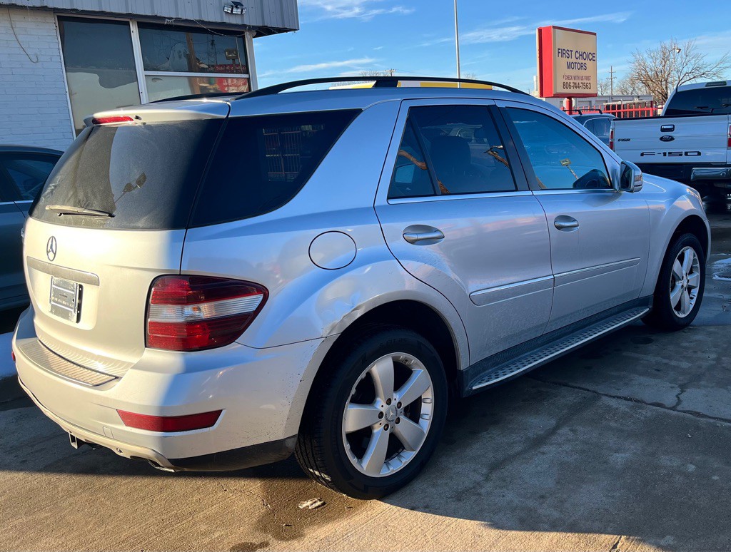 2011 Mercedes-Benz M-Class Image 5