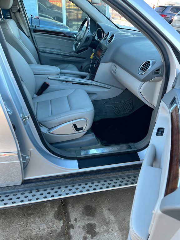 2011 Mercedes-Benz M-Class Image 14