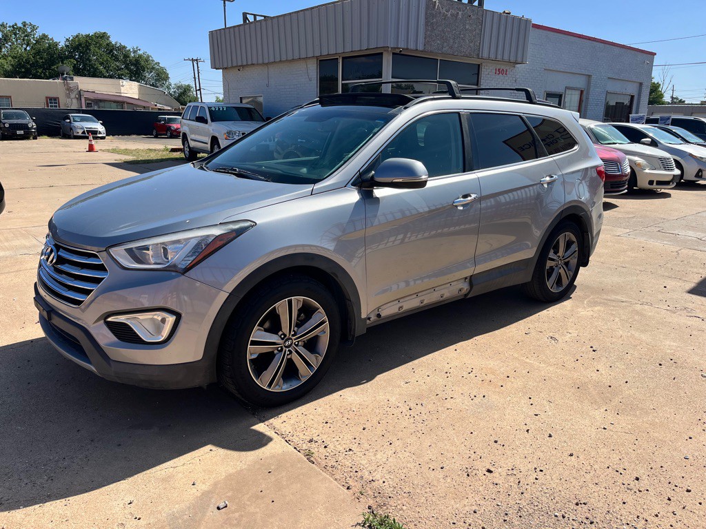 2015 Hyundai Santa Fe Image 2