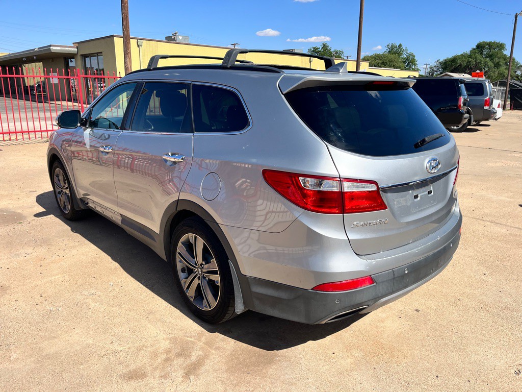 2015 Hyundai Santa Fe Image 8