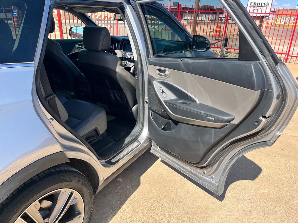 2015 Hyundai Santa Fe Image 15