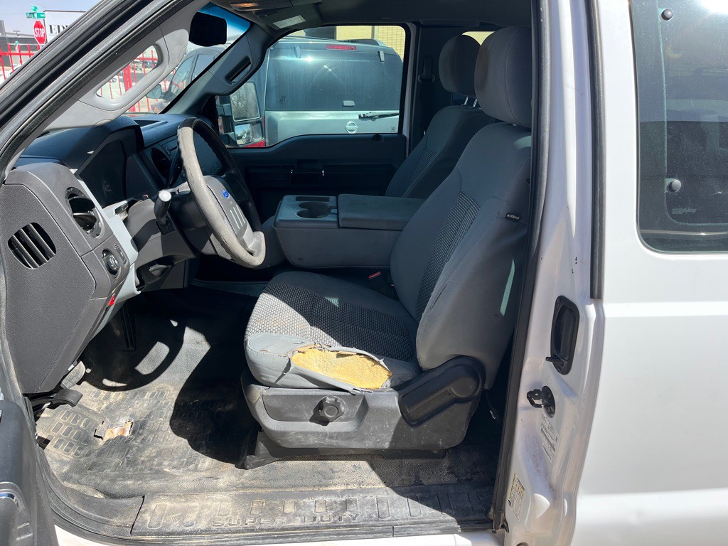 2015 Ford F-250 Image 9