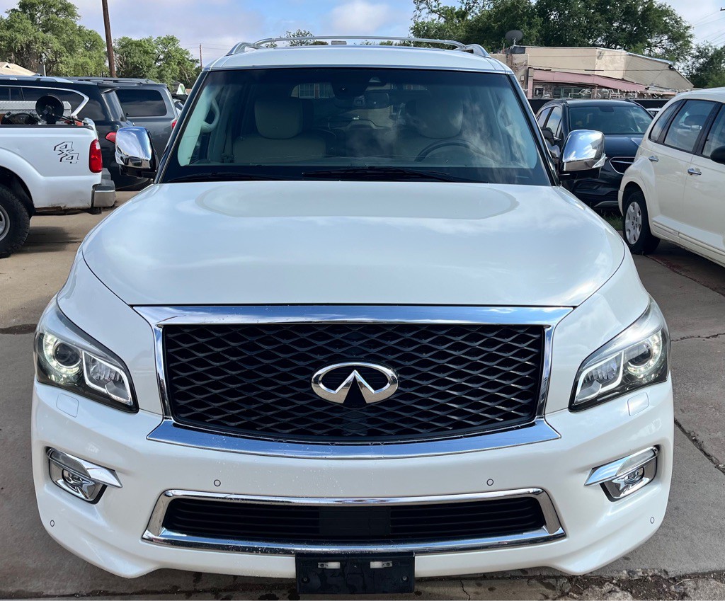2017 INFINITI QX80 Image 3