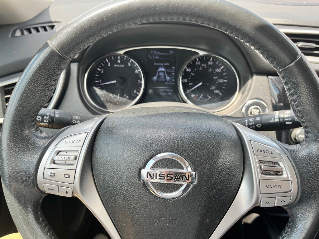 2015 Nissan Rogue Image 20