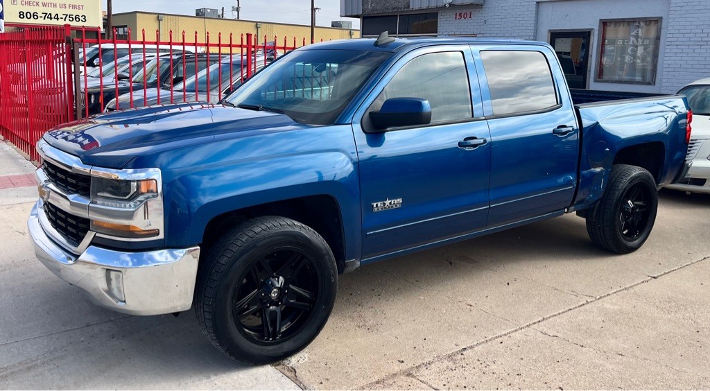 2018 Chevrolet Silverado 1500 Image 2