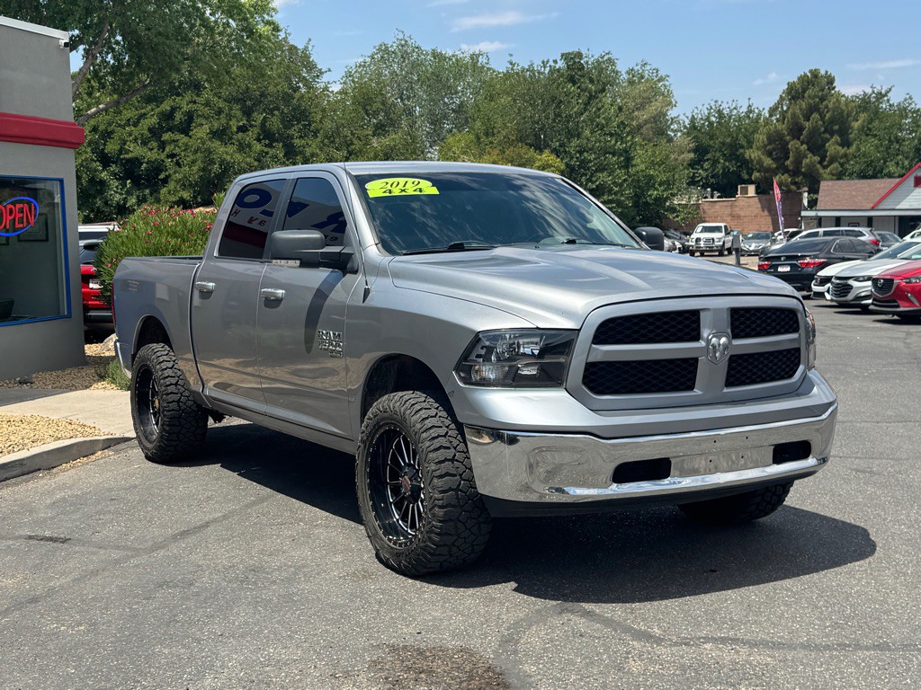 2019 RAM 1500 Image 3