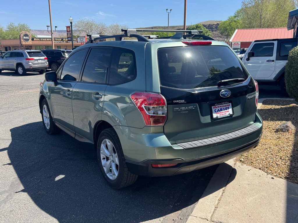 2016 Subaru Forester Image 7