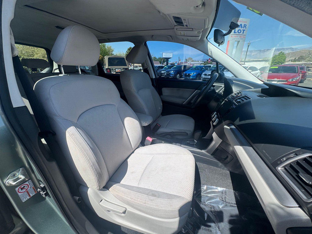 2016 Subaru Forester Image 10