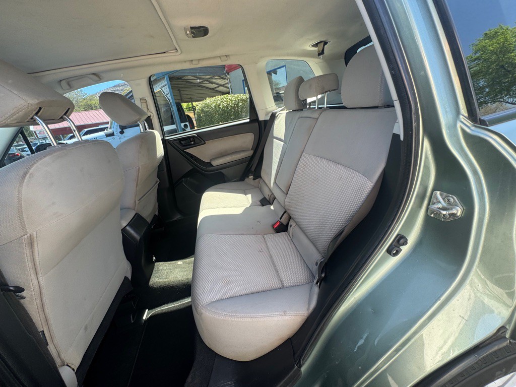 2016 Subaru Forester Image 11