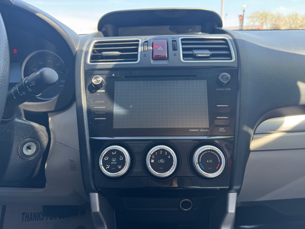 2016 Subaru Forester Image 15