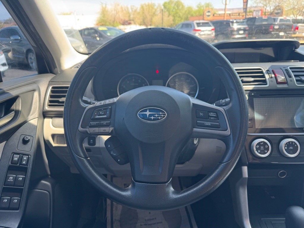 2016 Subaru Forester Image 17