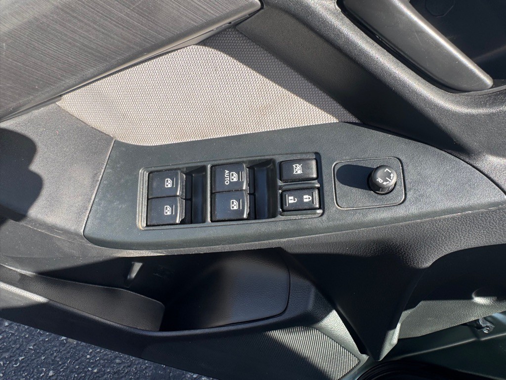2016 Subaru Forester Image 21