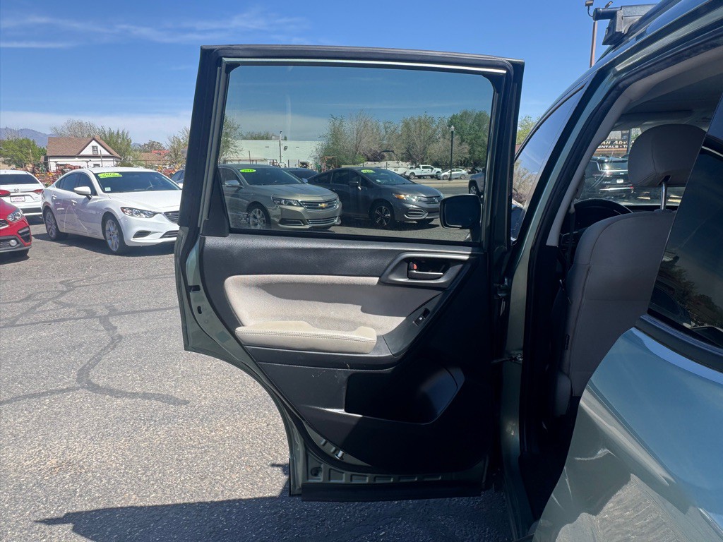 2016 Subaru Forester Image 23