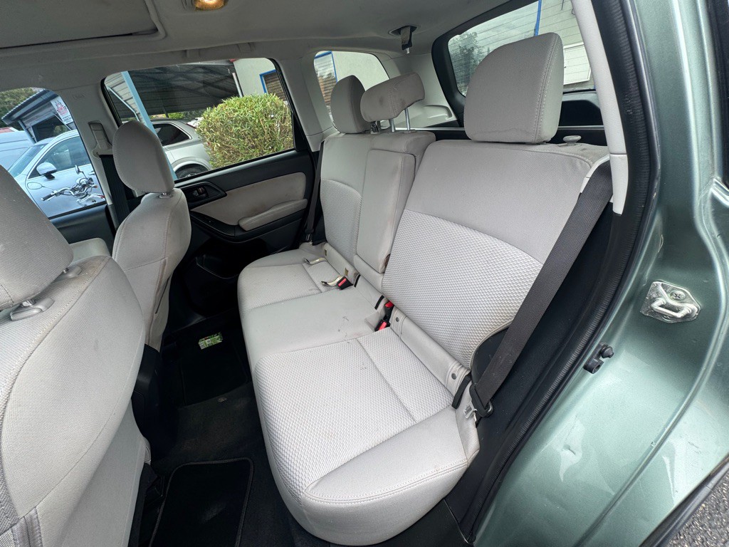 2016 Subaru Forester Image 11