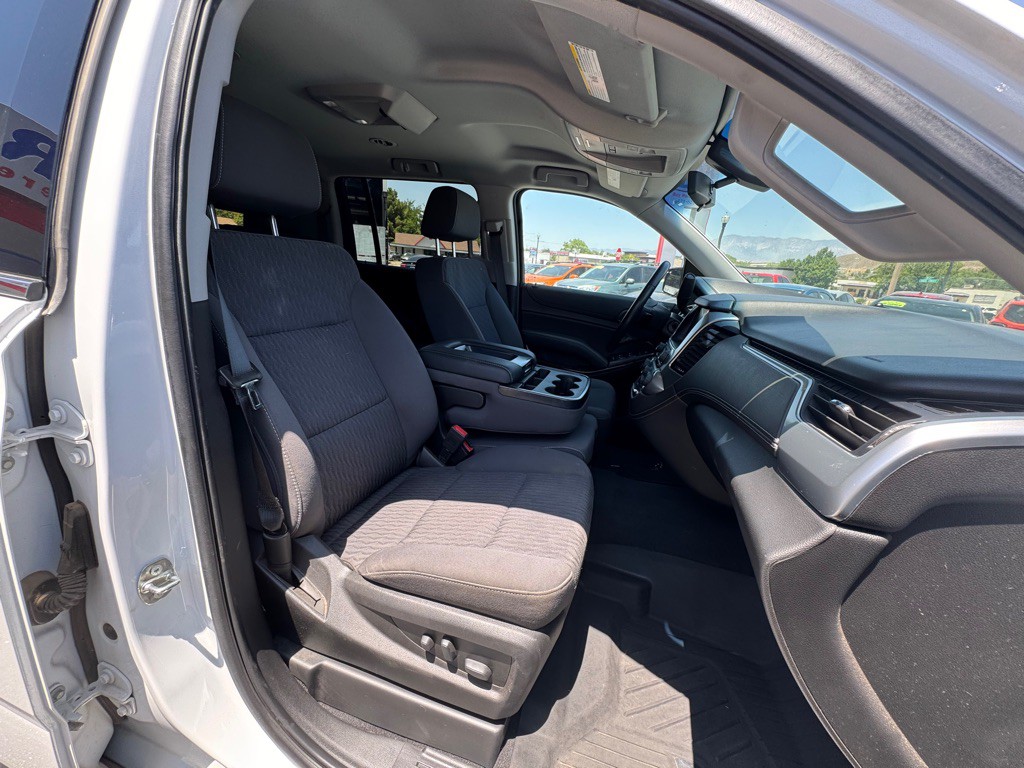 2020 Chevrolet Suburban Image 10
