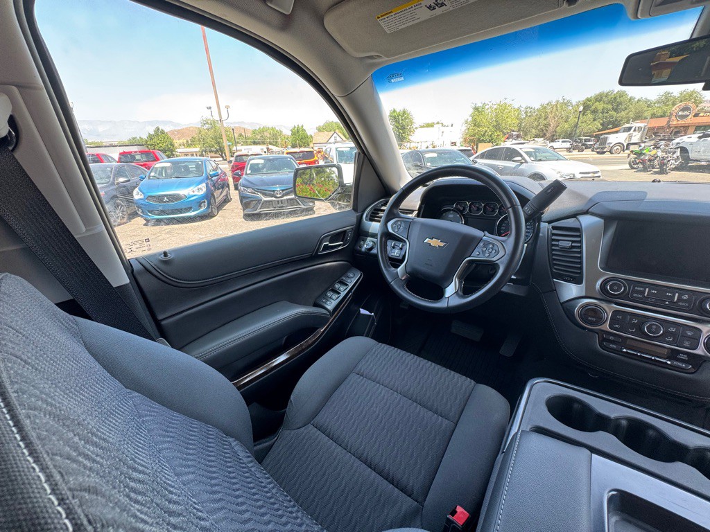 2020 Chevrolet Suburban Image 13