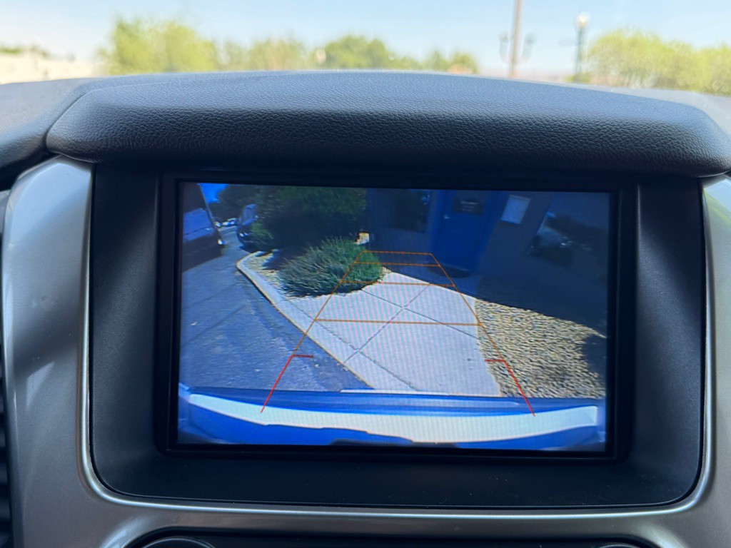 2020 Chevrolet Suburban Image 33