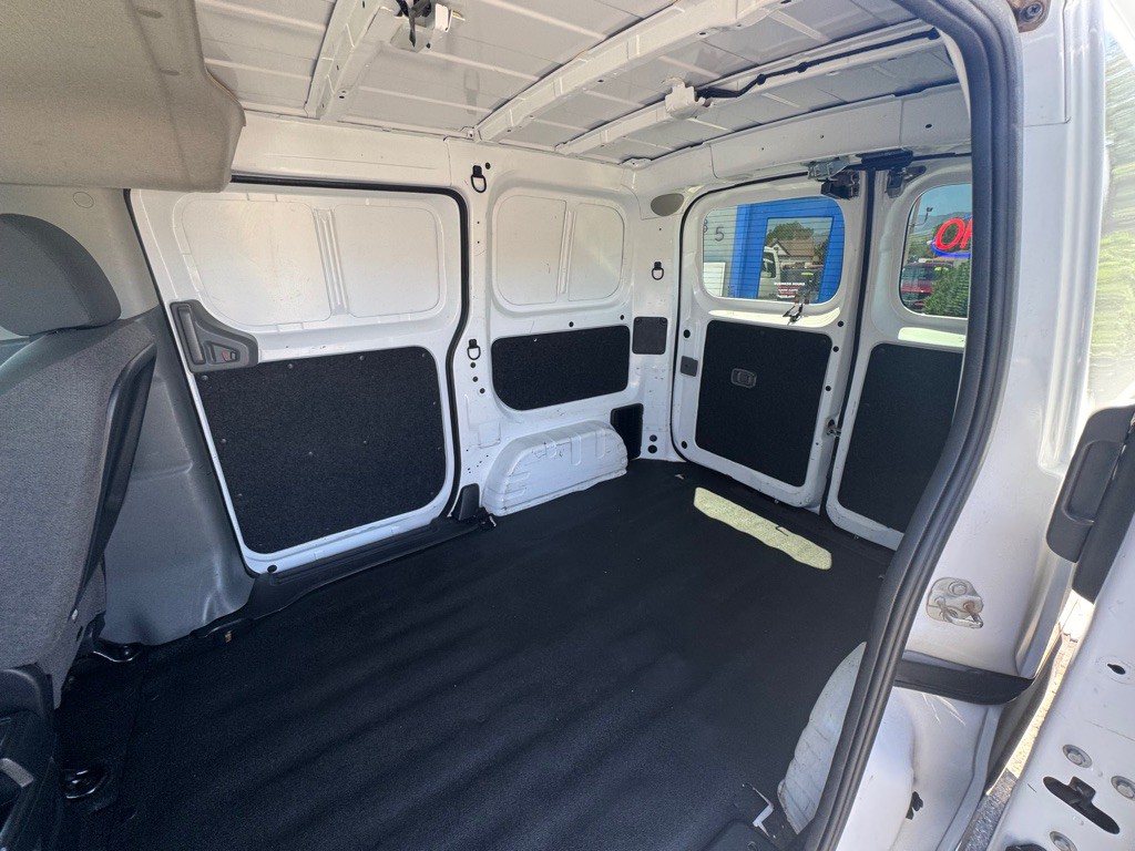 2021 Nissan NV200 Image 12