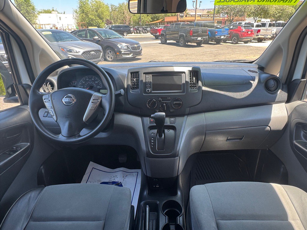 2021 Nissan NV200 Image 16