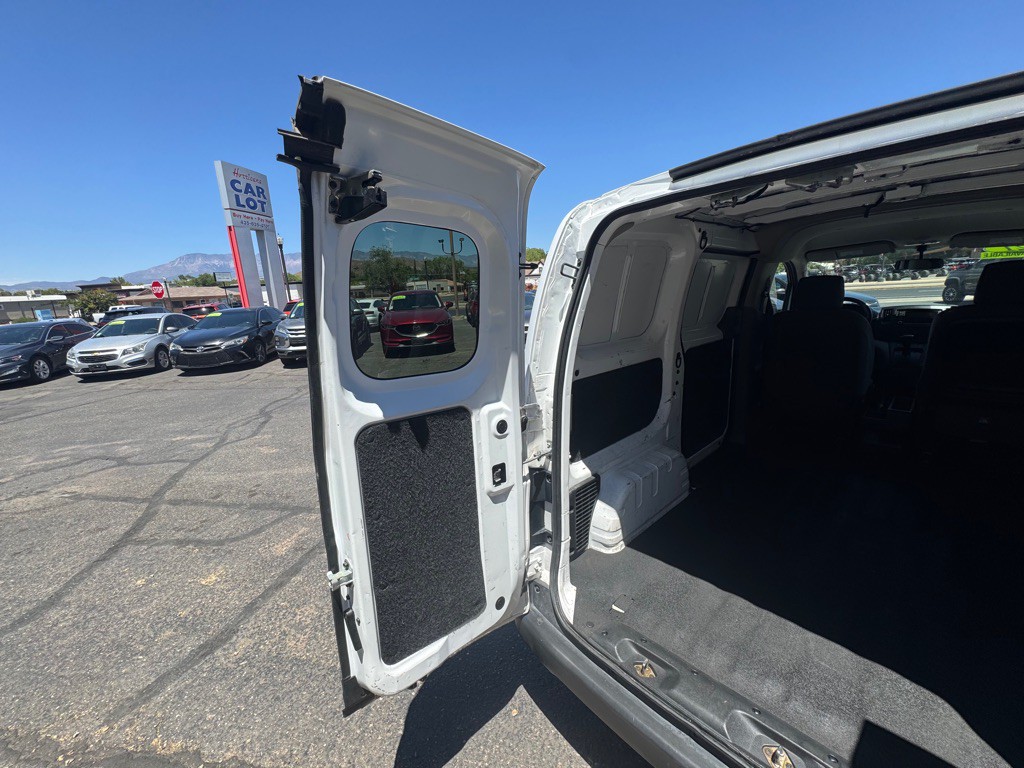 2021 Nissan NV200 Image 24
