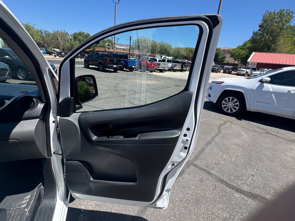 2021 Nissan NV200 Image 27