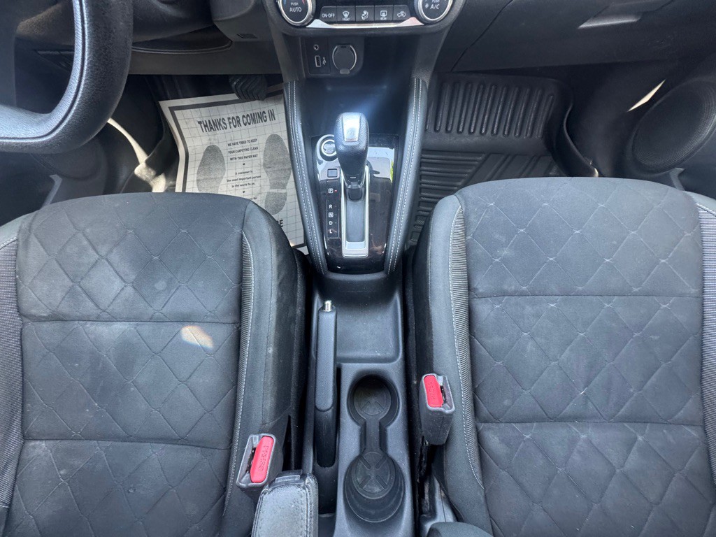 2020 Nissan Kicks Image 16