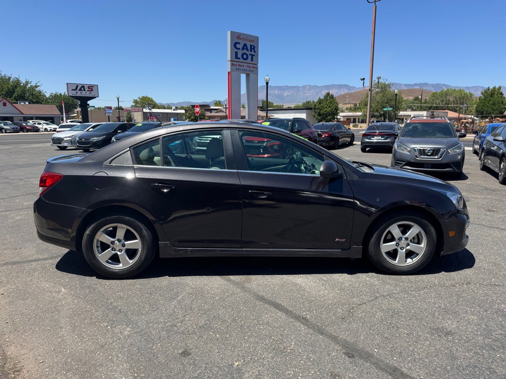 2015 Chevrolet Cruze Image 4