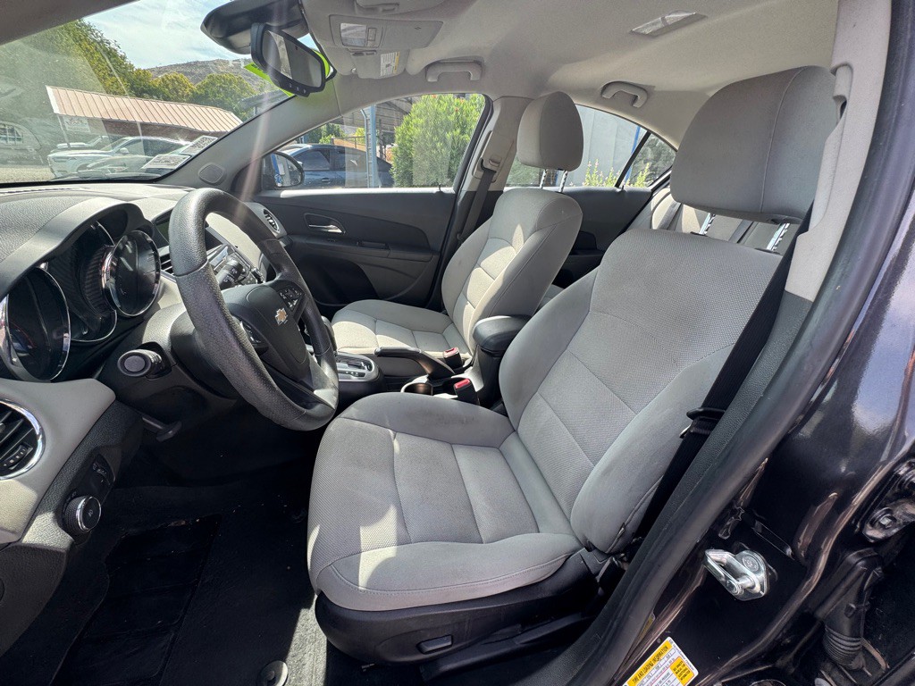 2015 Chevrolet Cruze Image 9