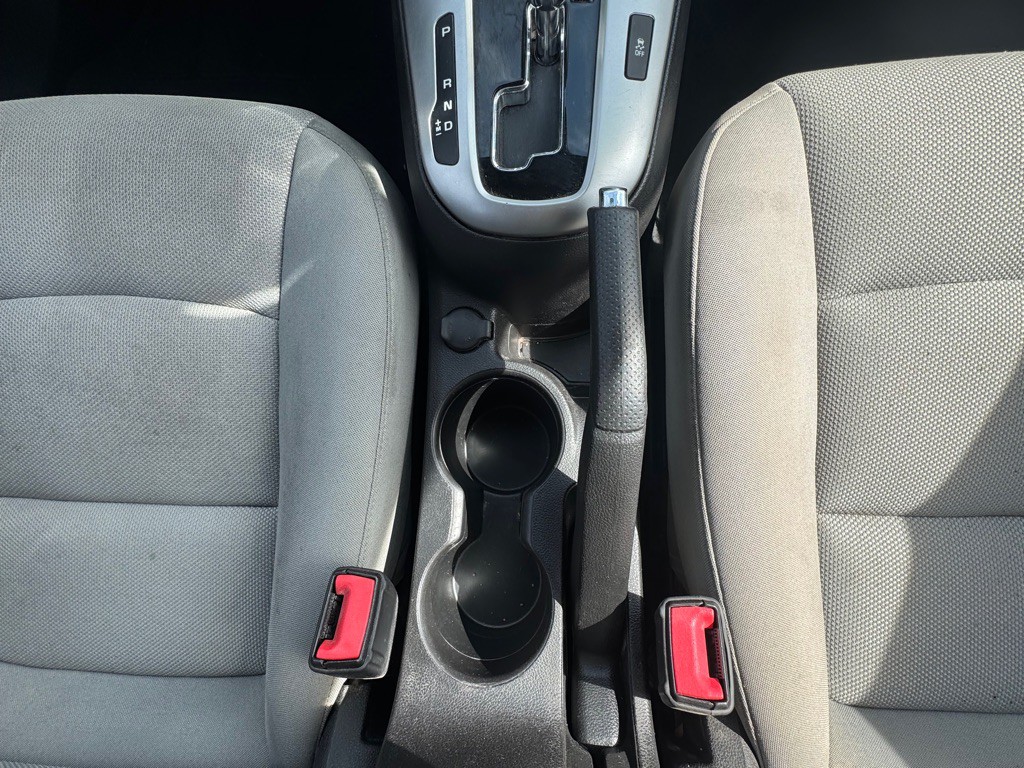 2015 Chevrolet Cruze Image 17