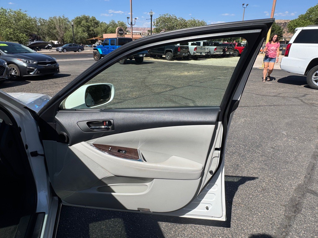 2012 Lexus ES 350 Image 23