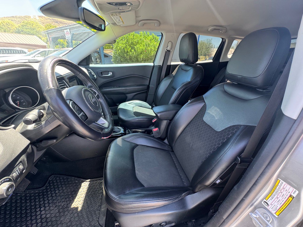 2021 Jeep Compass Image 9