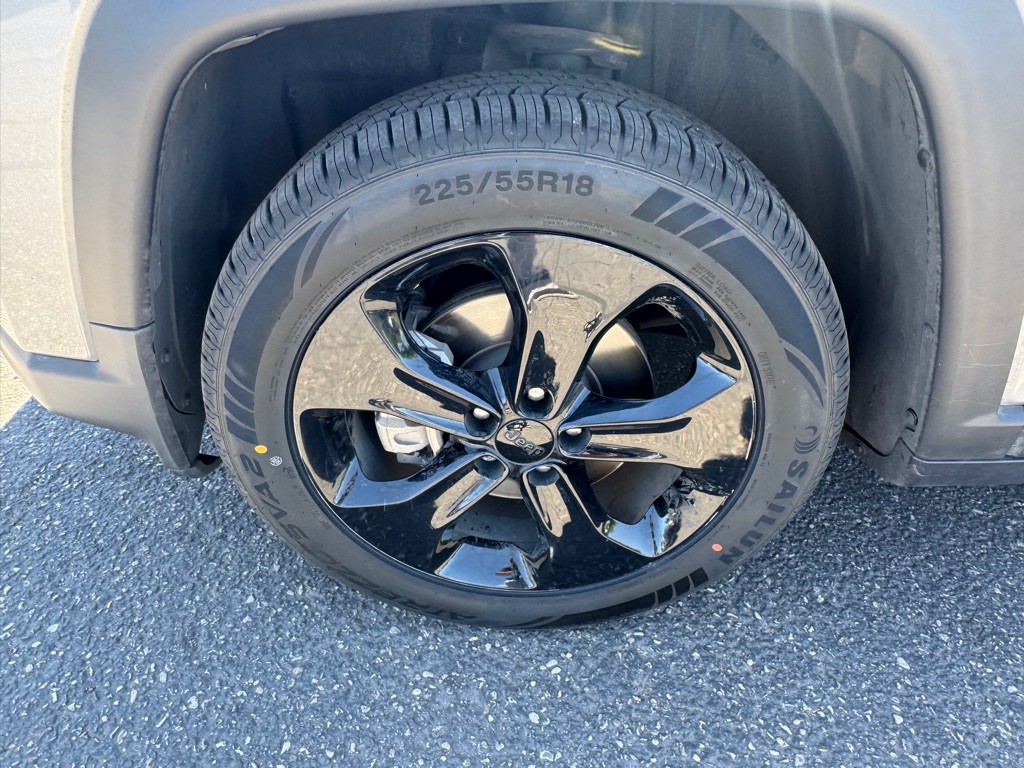 2021 Jeep Compass Image 25