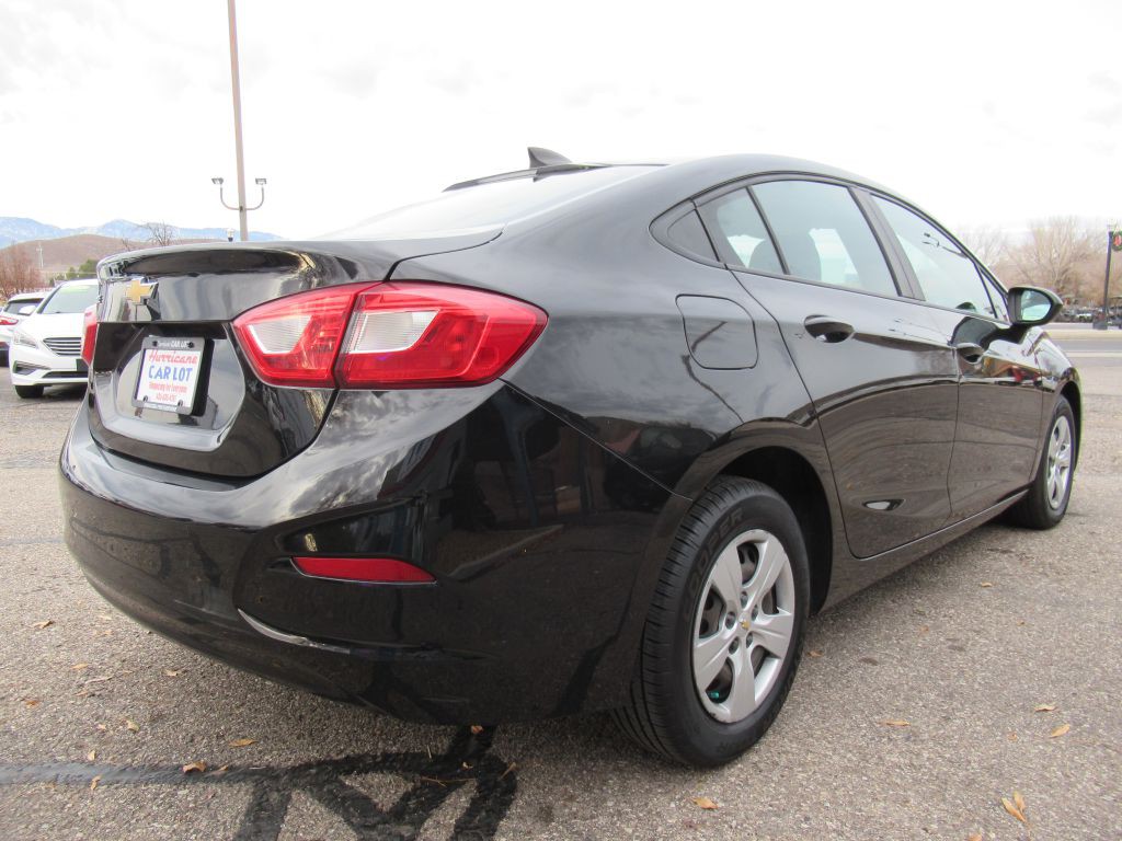 2018 Chevrolet Cruze Image 28