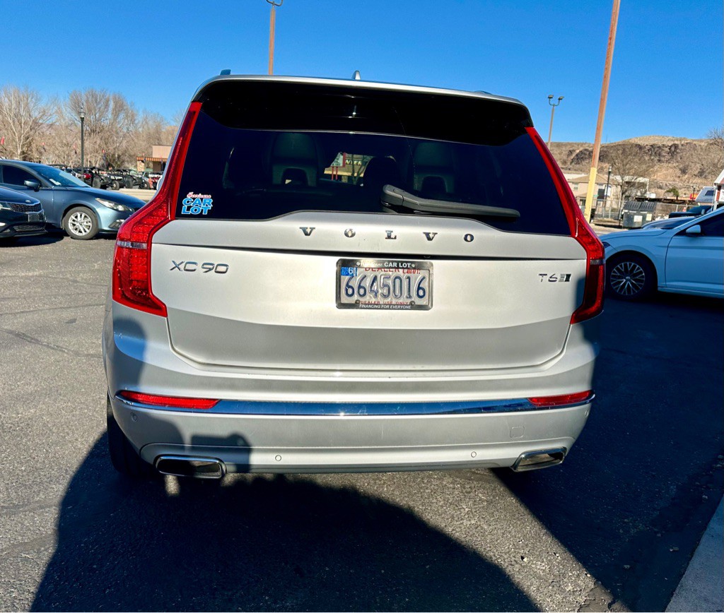 2020 Volvo XC90 Image 6