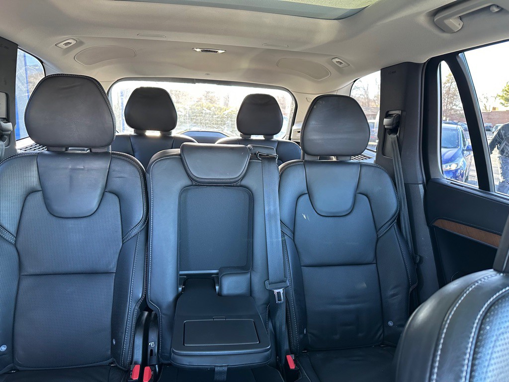 2020 Volvo XC90 Image 12