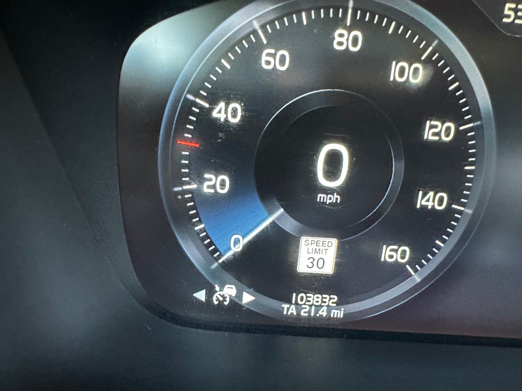 2020 Volvo XC90 Image 18