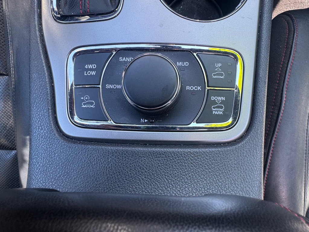 2018 Jeep Grand Cherokee Image 16