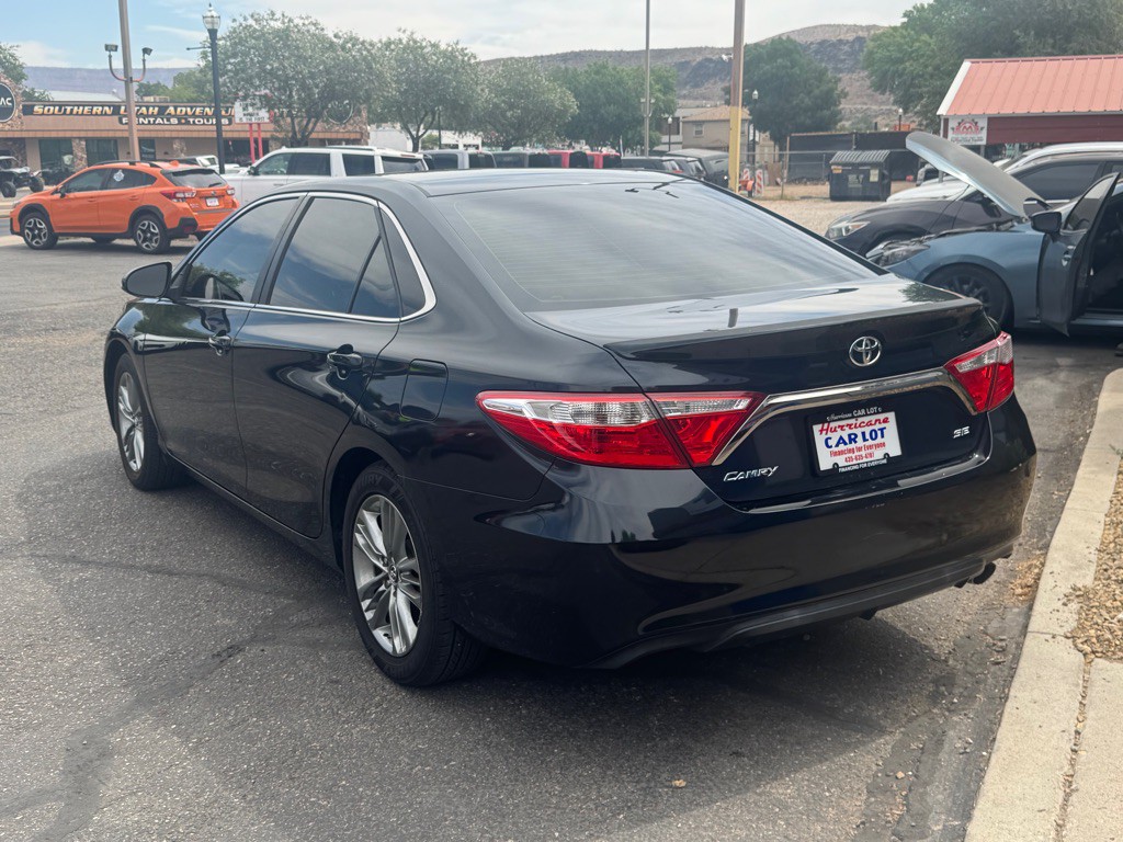 2015 Toyota Camry Image 7