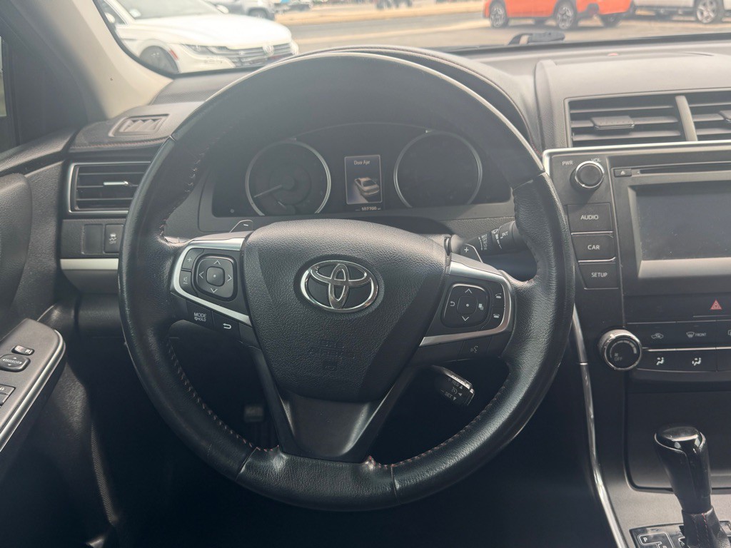 2015 Toyota Camry Image 17