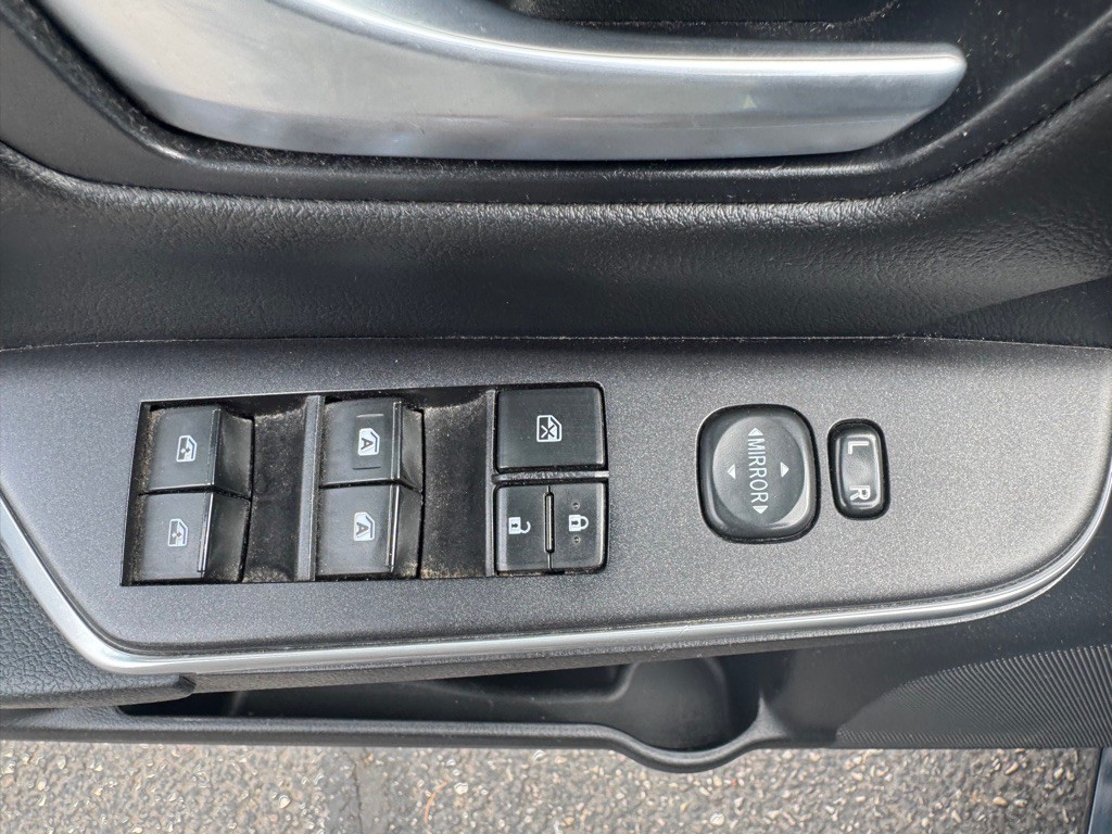 2015 Toyota Camry Image 20