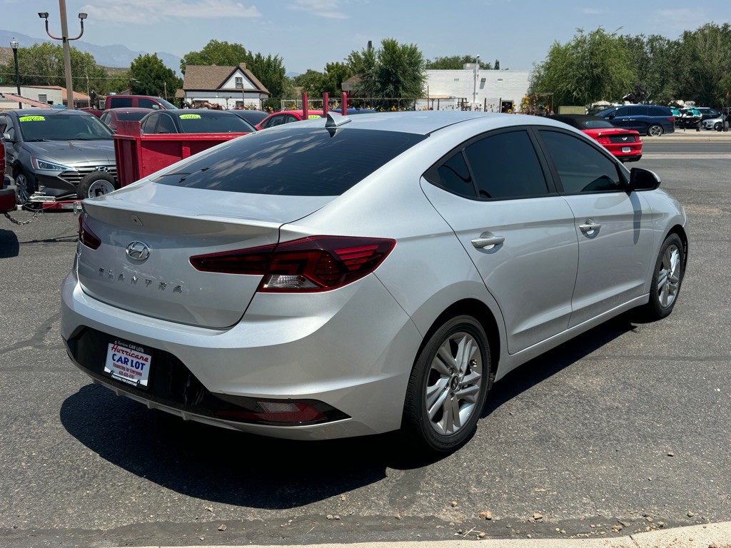 2019 Hyundai Elantra Image 5