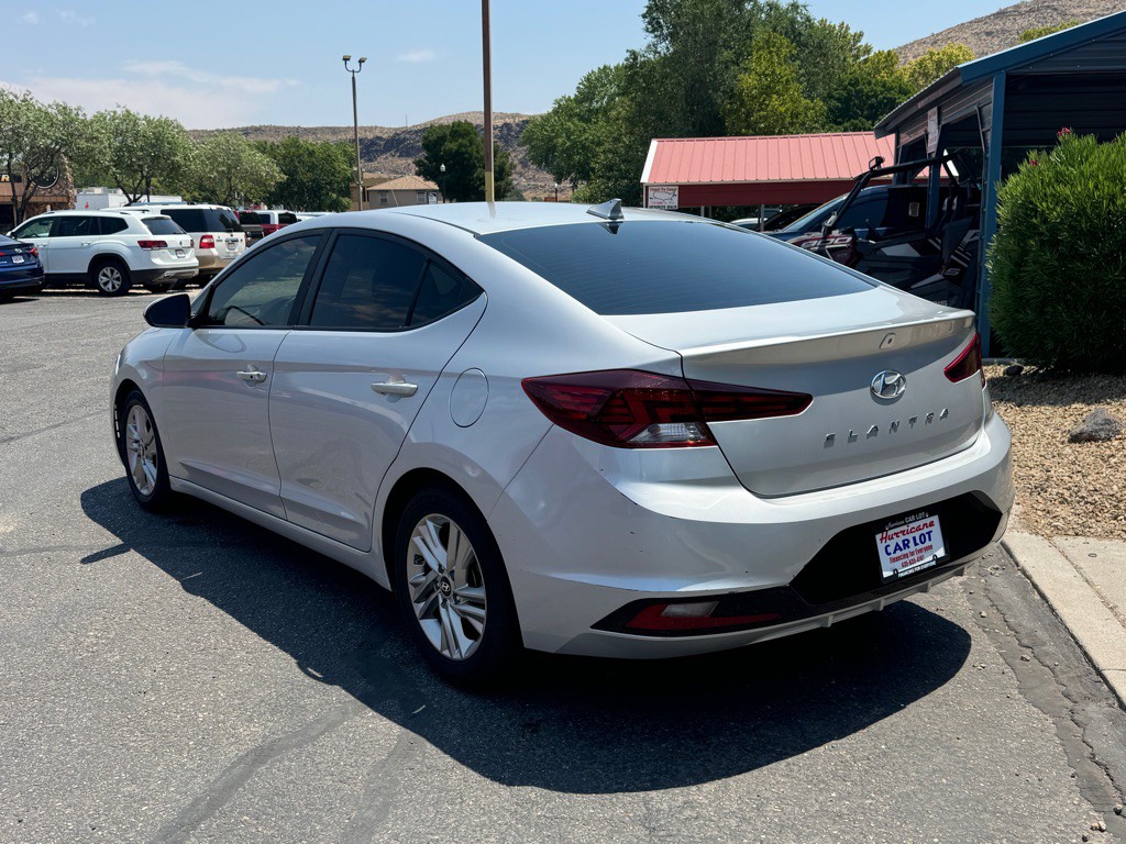 2019 Hyundai Elantra Image 7