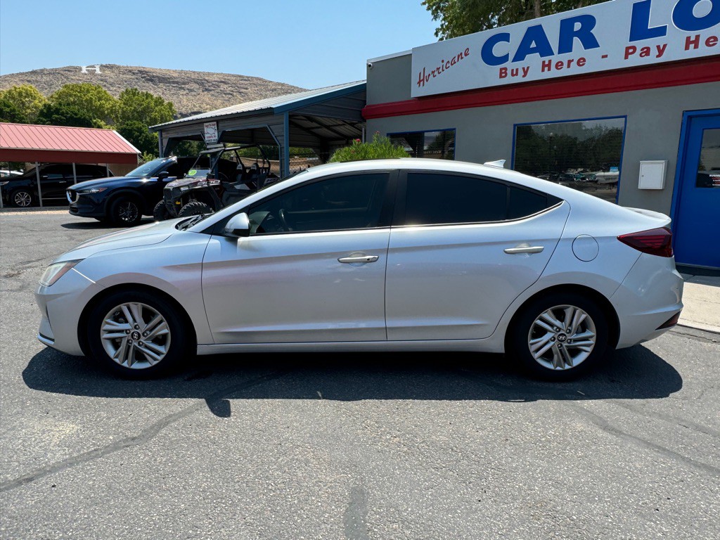 2019 Hyundai Elantra Image 8