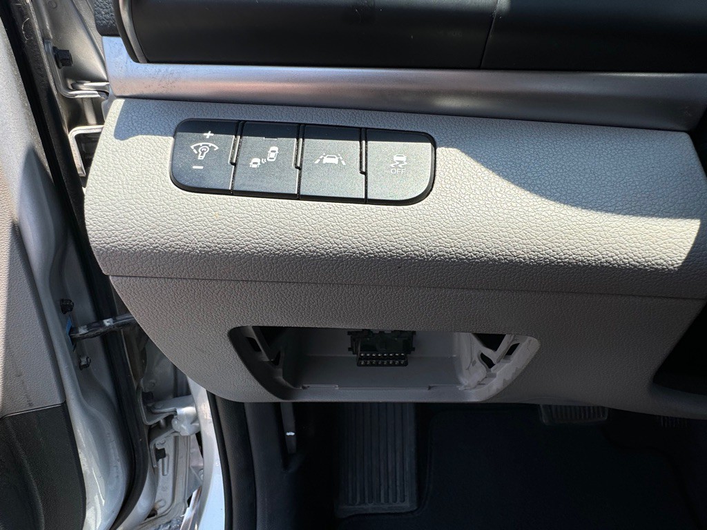 2019 Hyundai Elantra Image 29