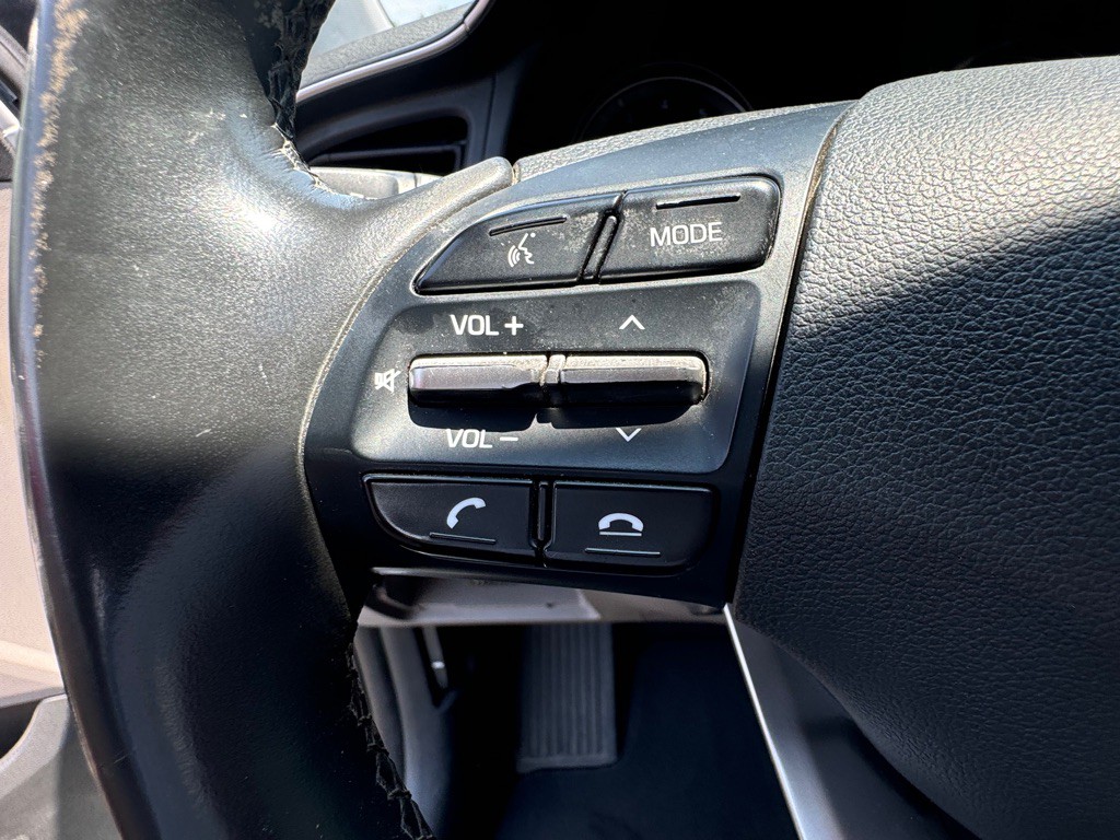 2019 Hyundai Elantra Image 30