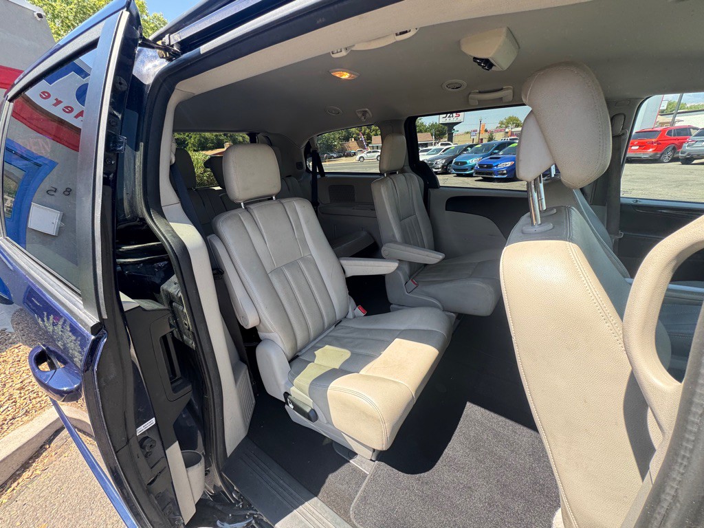2016 Dodge Grand Caravan Image 12