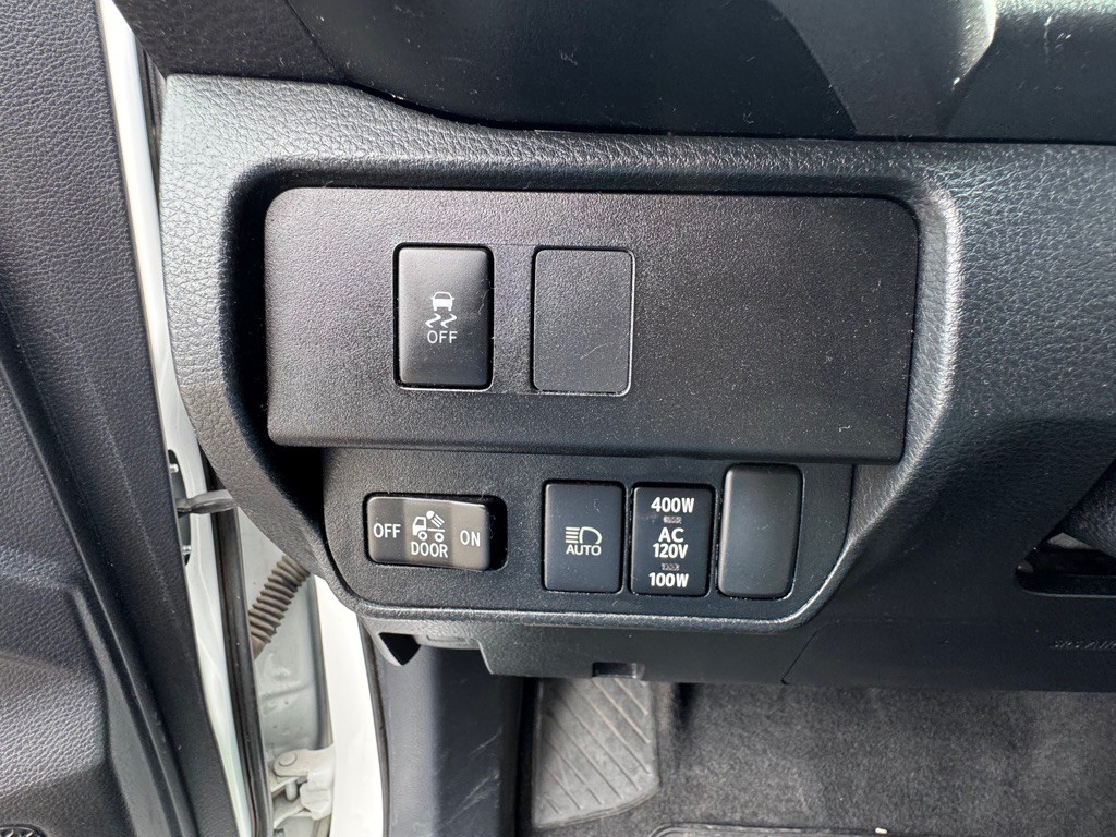 2021 Toyota Tacoma Image 26