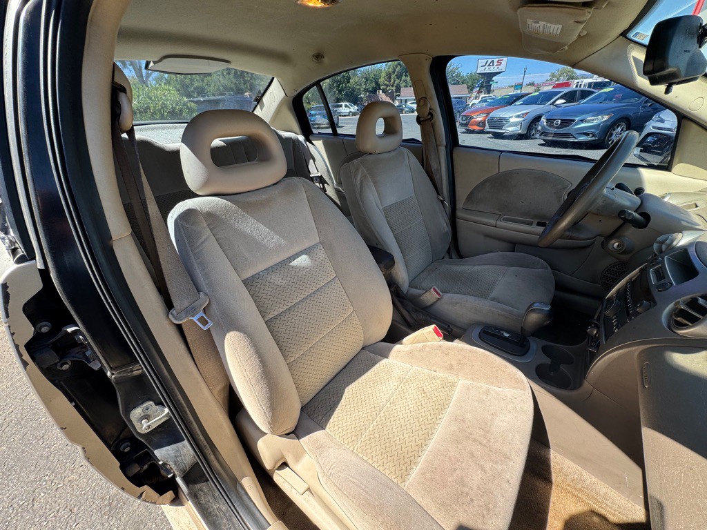 2006 Saturn ION Image 10