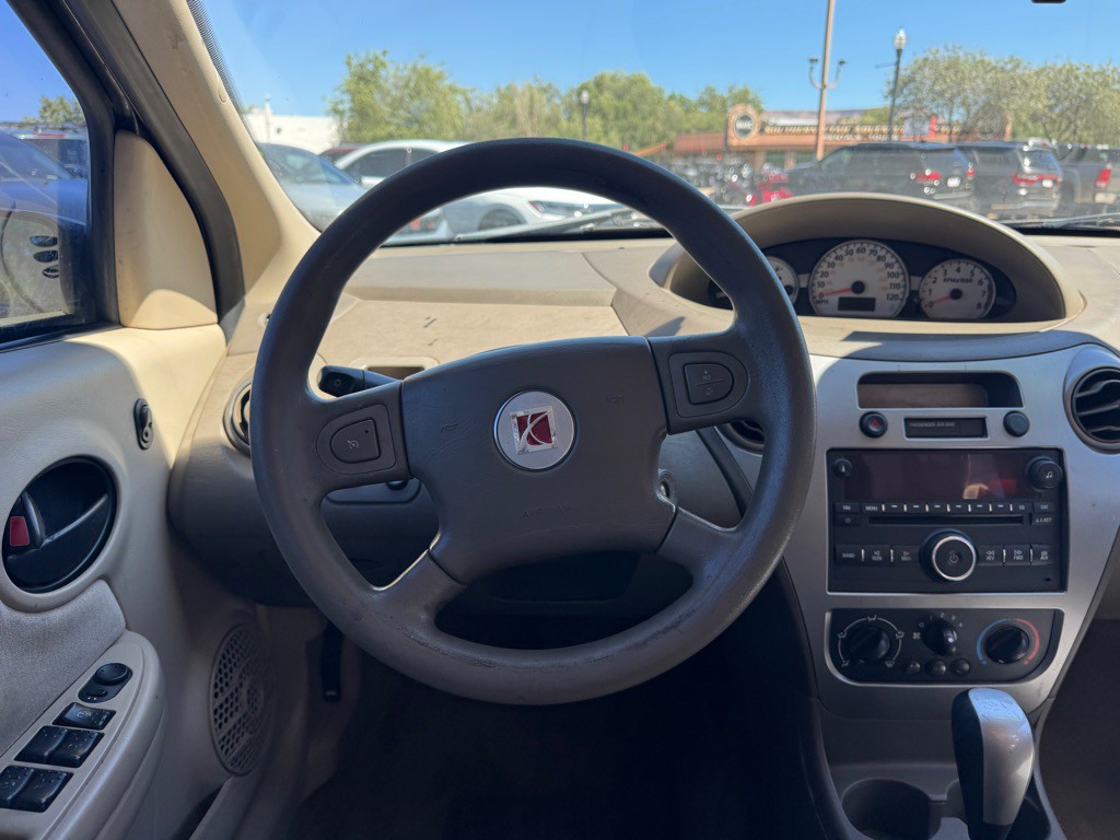 2006 Saturn ION Image 17